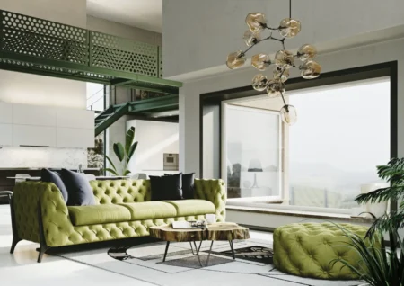 Ventana fija panorámica de PVC en salón con sofá verde